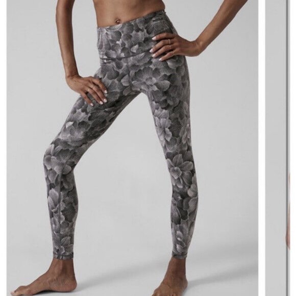 Athleta Elation Textured Tight sizer 3X Chakra Floral Black Seasalt - Picture 4 of 4